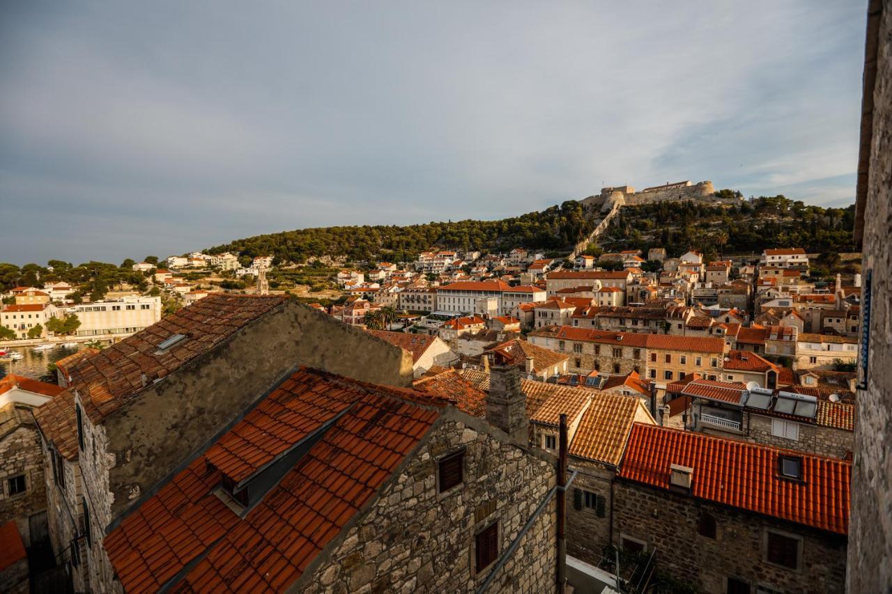 Hvar Old Dalmatian House Junior Suite - Deck 3 Hvar Town Exterior photo