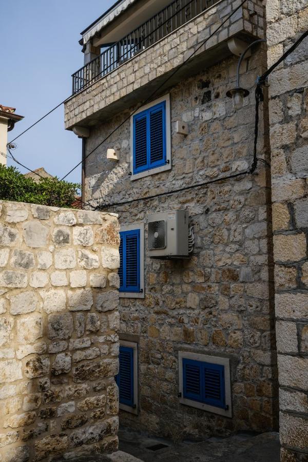 Hvar Old Dalmatian House Junior Suite - Deck 3 Hvar Town Exterior photo