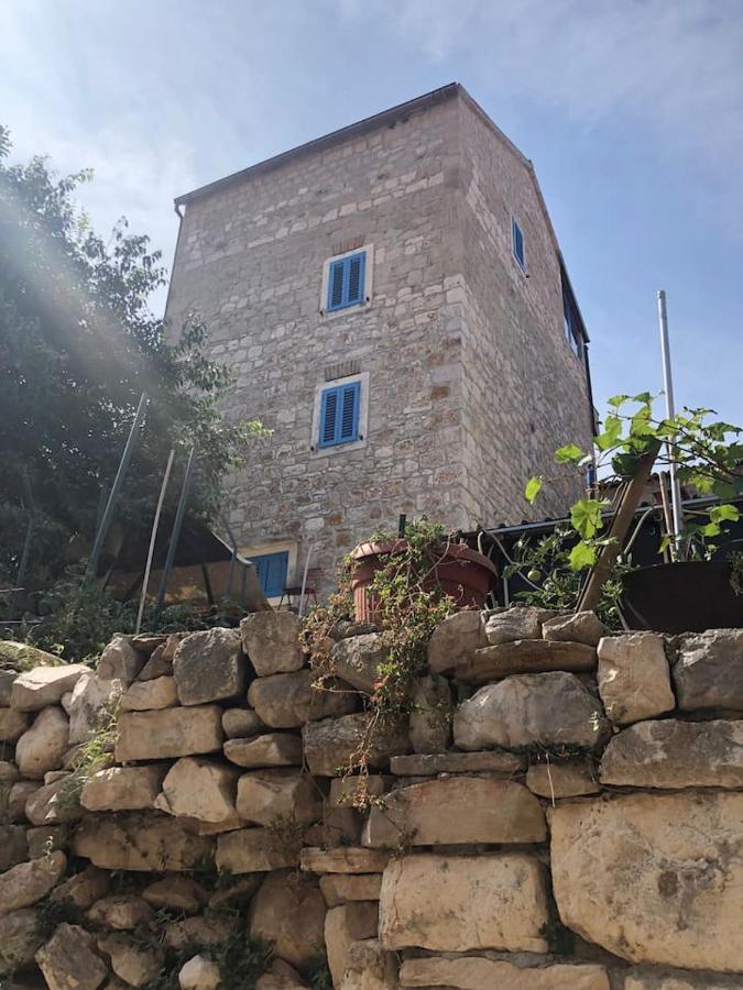 Hvar Old Dalmatian House Junior Suite - Deck 3 Hvar Town Exterior photo